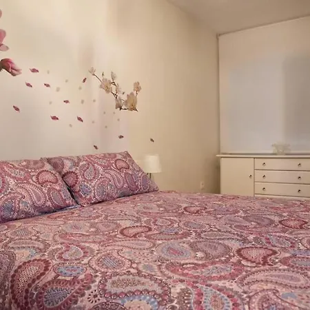 Apartmán House W Shared Pool, Perfect For Small Families